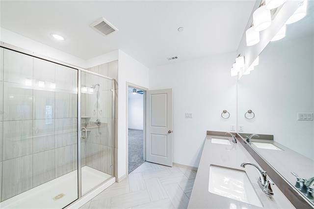 Building Photo - 8888 Samara St