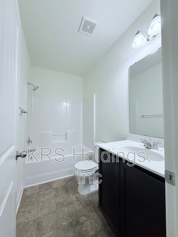 Building Photo - 81 Hill Shore Ln