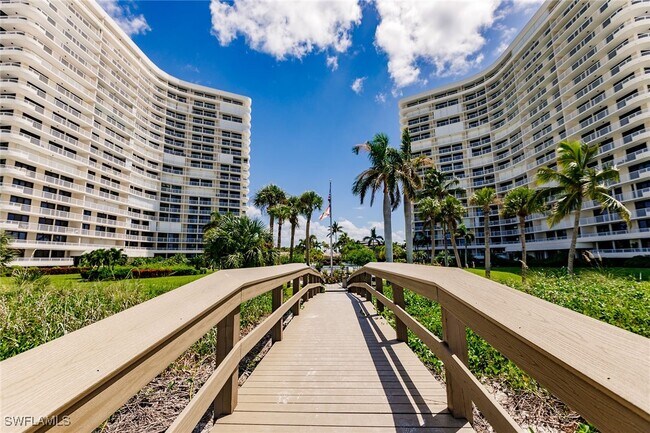 Building Photo - 260 Seaview Ct
