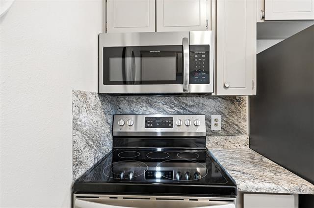 Building Photo - 4022 Ridglea Country Club Dr