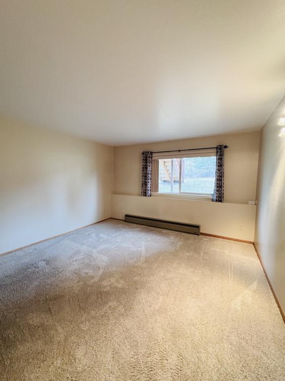 Building Photo - 2433 Sunlight Cir