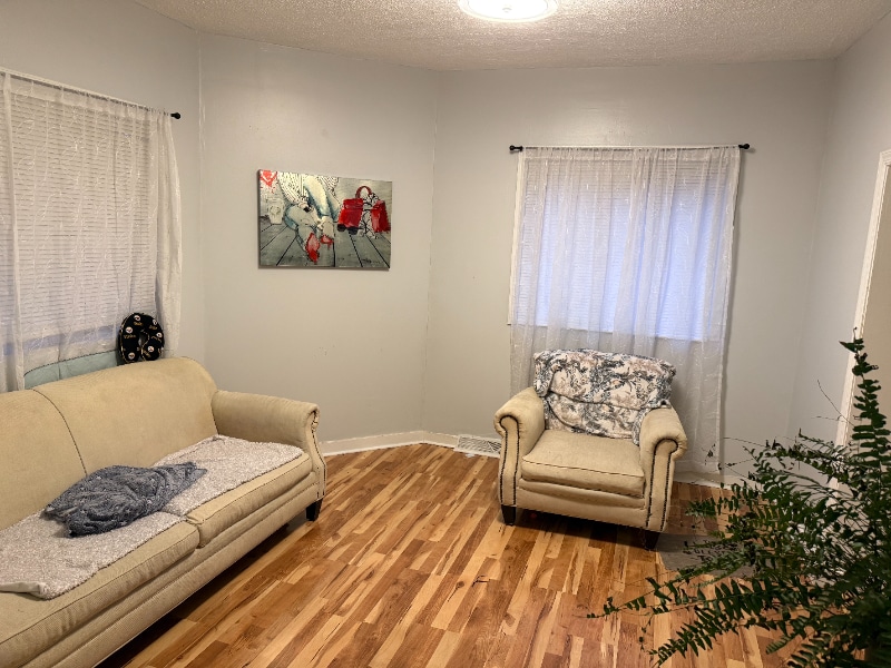 Building Photo - 123 Clearview Ave