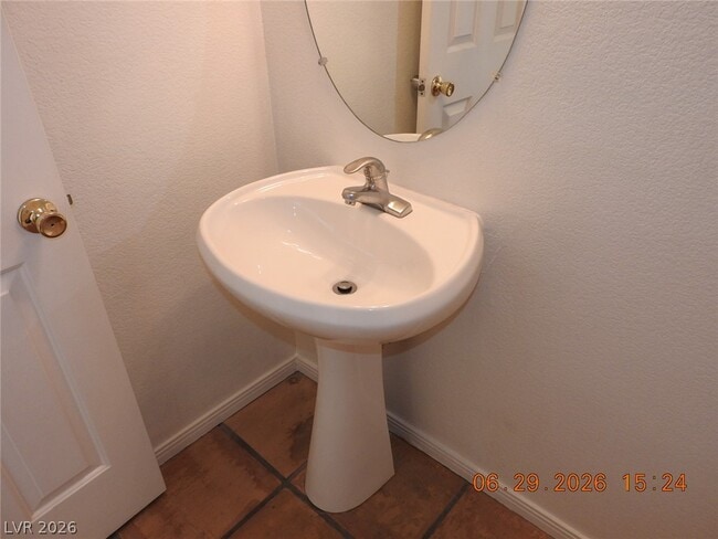 Building Photo - 742 Endicott Ct