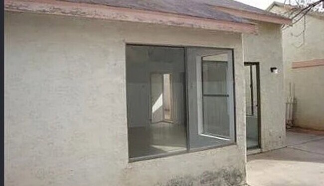 Building Photo - 2987 W Avenida Obregon