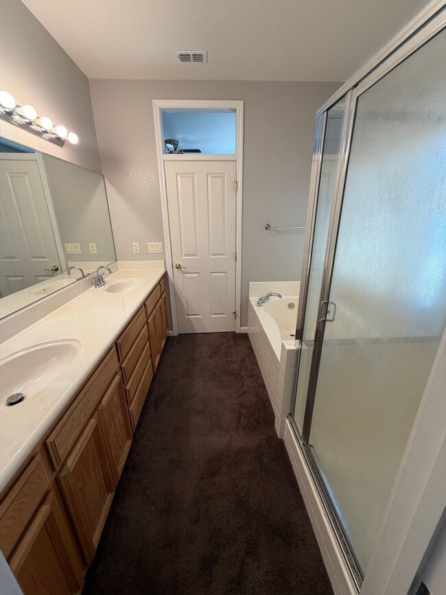 Building Photo - 3 bedroom + office | 2 bathroom | Single family home
