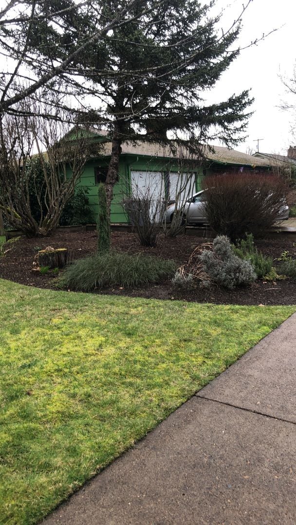 Building Photo - Beautiful Single Level 3/2 Charming NW Corvallis Home