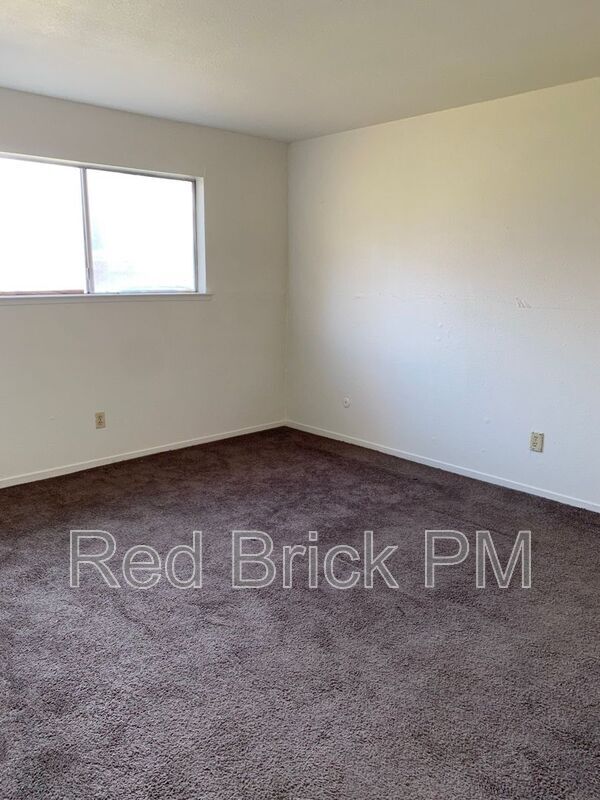 Building Photo - 3326 Carson Ct