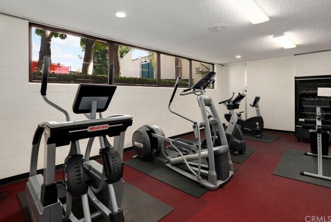 Building Photo - 15313 Santa Gertrudes Ave