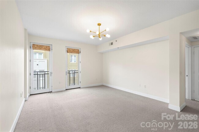 Building Photo - 1315 East Blvd