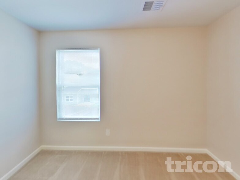 Building Photo - 1430 Sandra Dr