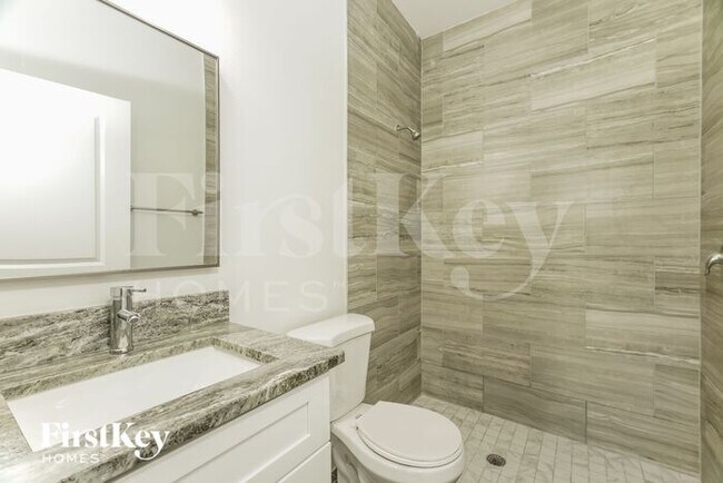 Building Photo - 301 Cimarron Ct