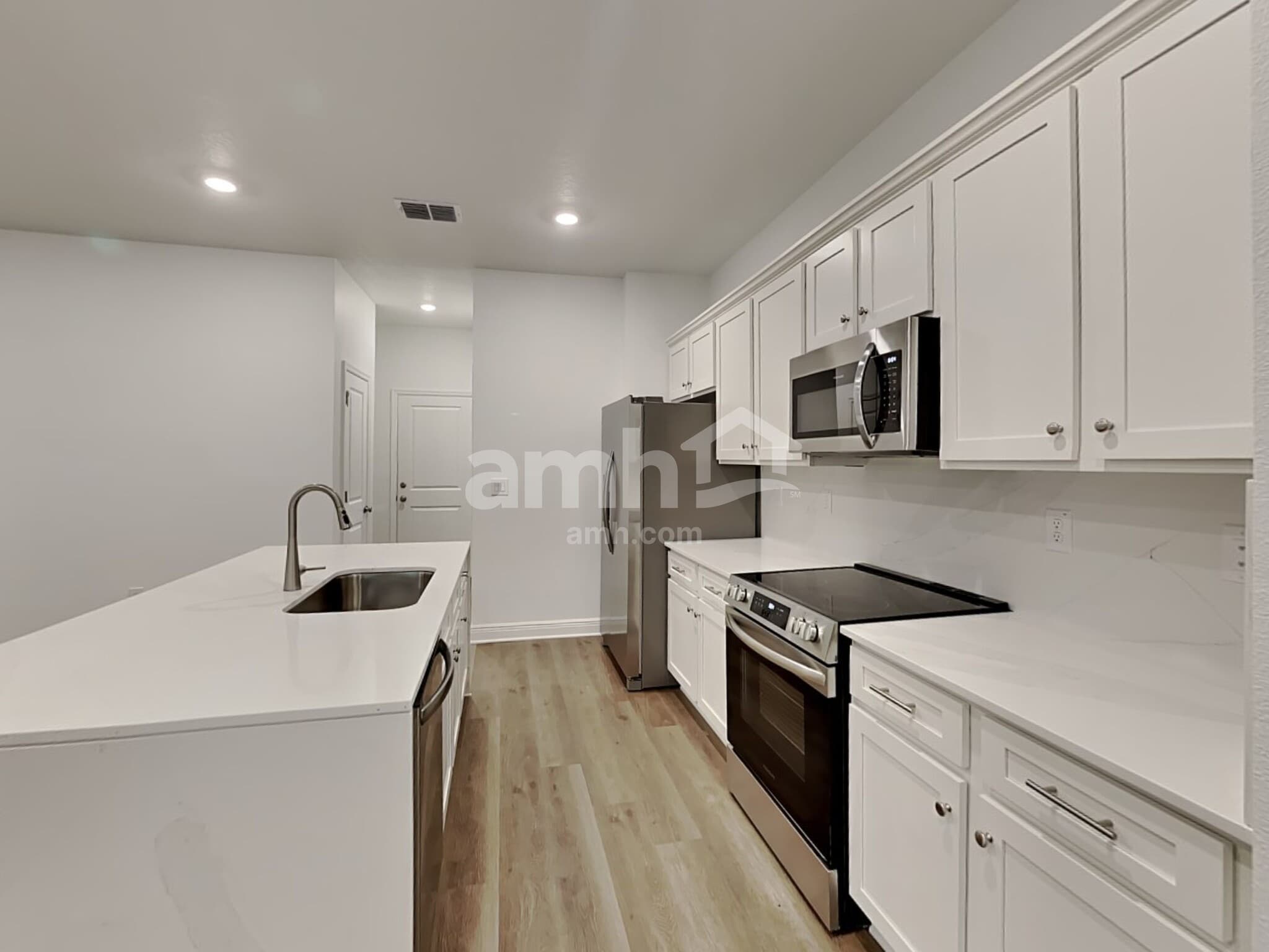 Building Photo - 6655 Atlantic Bch Ave