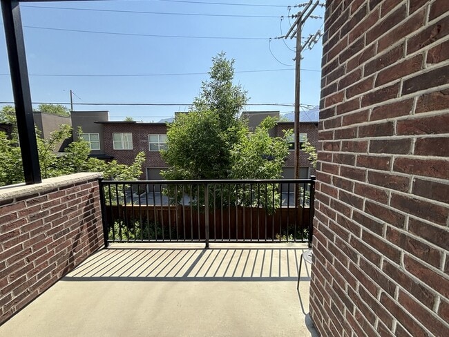 Building Photo - 3883 Komenda Ct