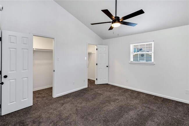 Building Photo - 2916 Jean Lafitte Pkwy