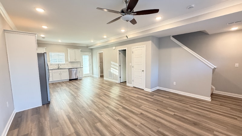 Building Photo - 3920 Dunbar Ave