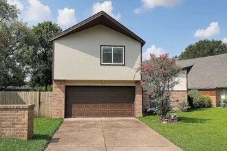 Building Photo - 1940 E Allegro St