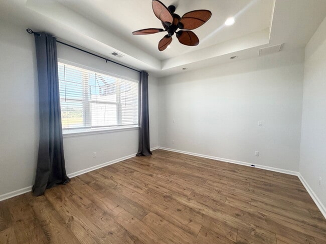 Building Photo - Beautiful Designed Two Bedroom Home in Margaritaville