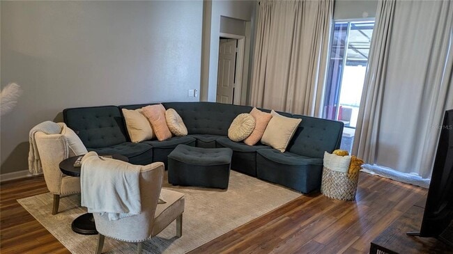 Building Photo - 581 Painted Leaf Dr