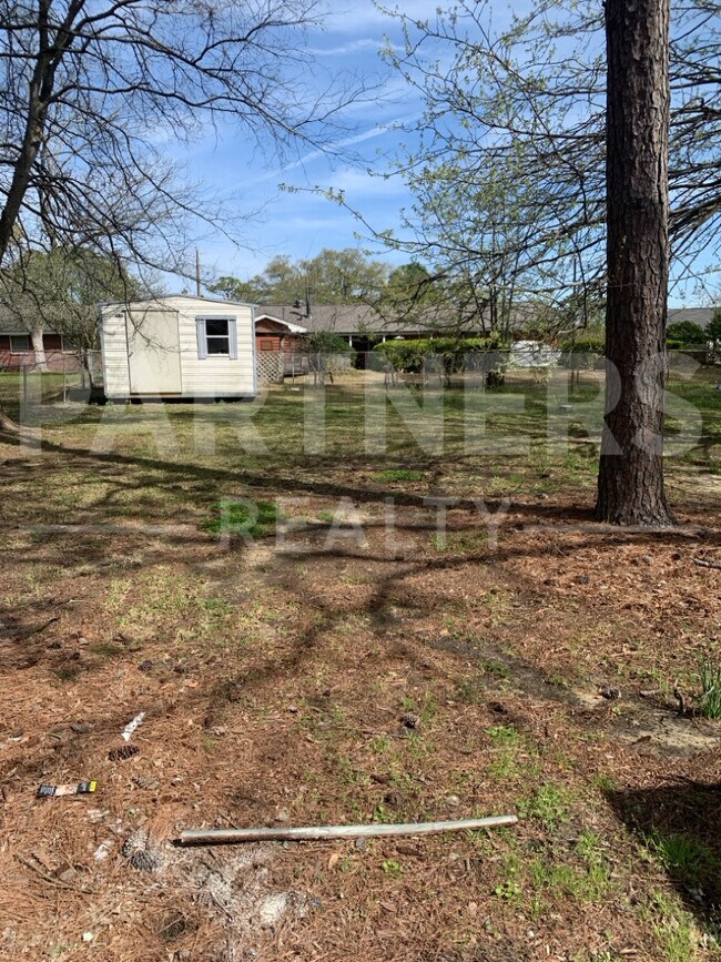 Building Photo - 3333 Carter Hill Rd