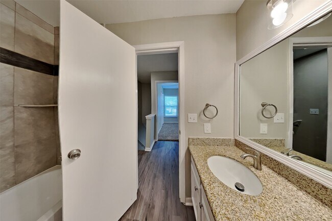Building Photo - 18038 Green Hazel Ct