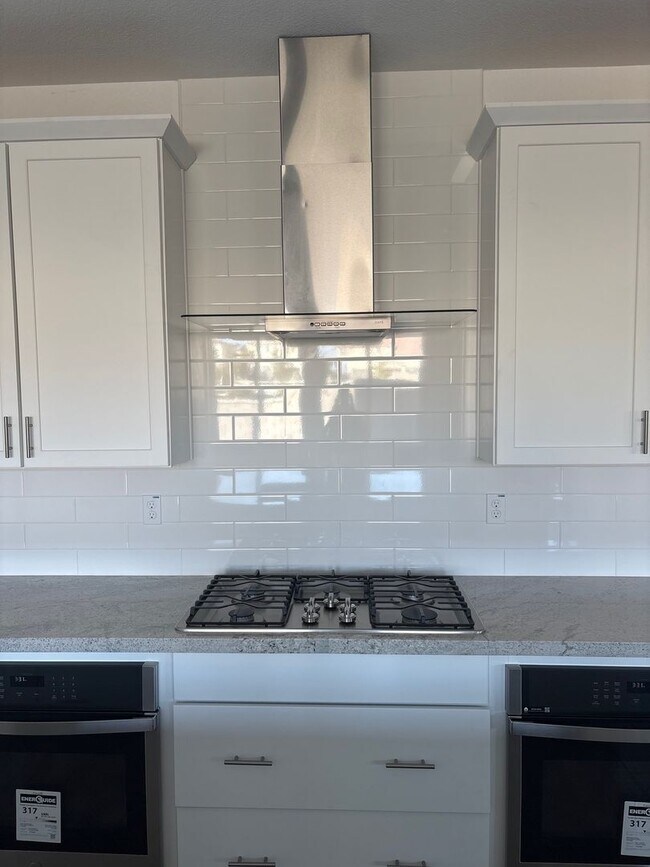 Building Photo - **Move In special $1k off first month's rent** Exciting Opportunity: Discover Your Brand New Drea...