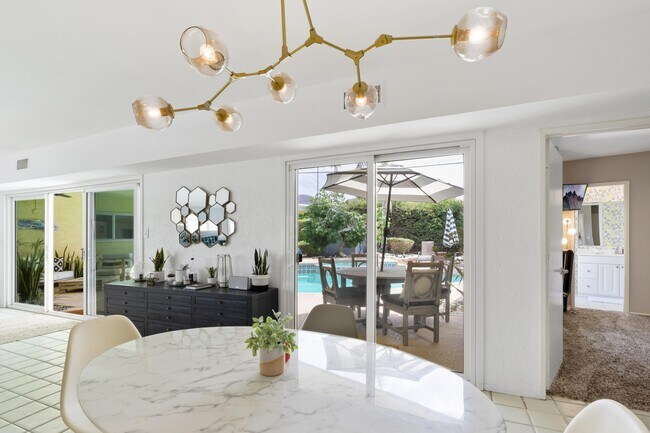 Building Photo - 74533 Peppertree Dr