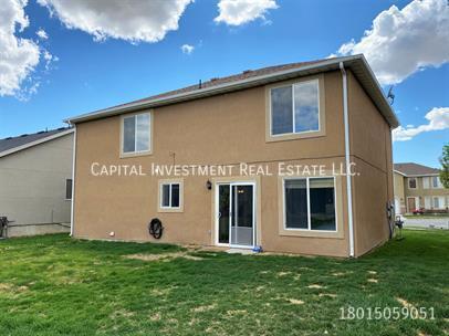 Building Photo - 1441 Heather Ln