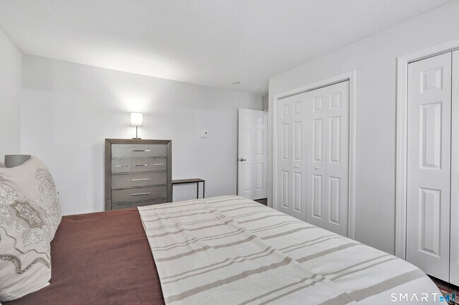 Building Photo - 2980 Madison Ave