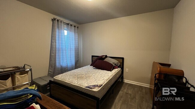 Building Photo - 10296 Brodick Lp