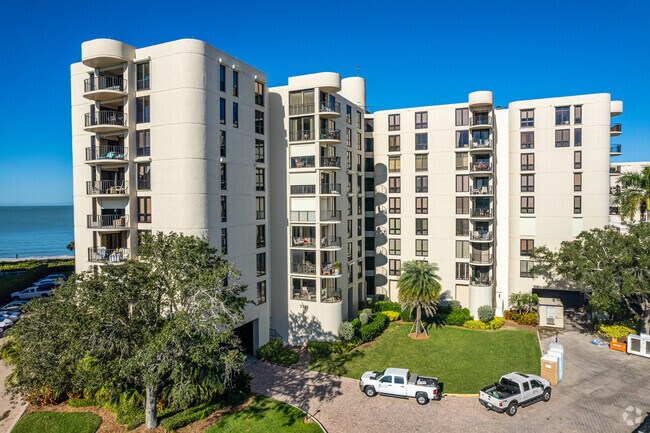 3115 Gulf Shore Blvd N - LAUSANNE A CONDOMINIUM