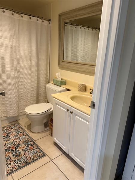Building Photo - 1601 Abaco Dr