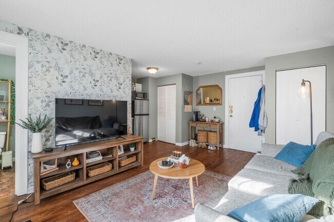 Building Photo - University Park 1 bed 1 bath Condo in walk...