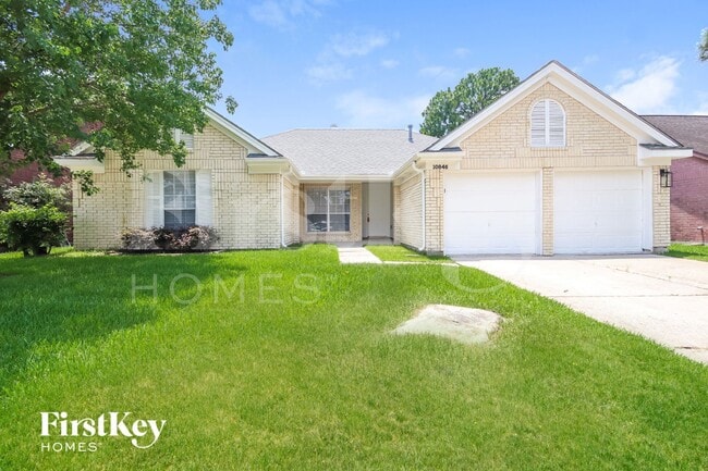 Building Photo - 10846 E Linwood Dr