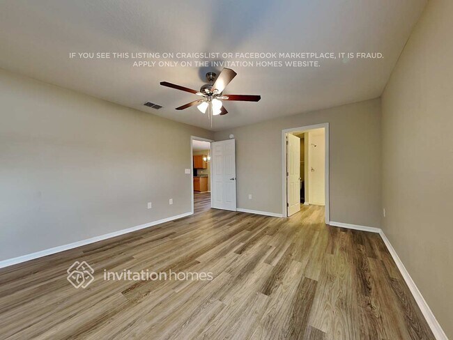 Building Photo - 4518 Fairway Oaks Dr