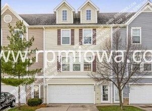 Building Photo - 3204 SW Sharmin Ln