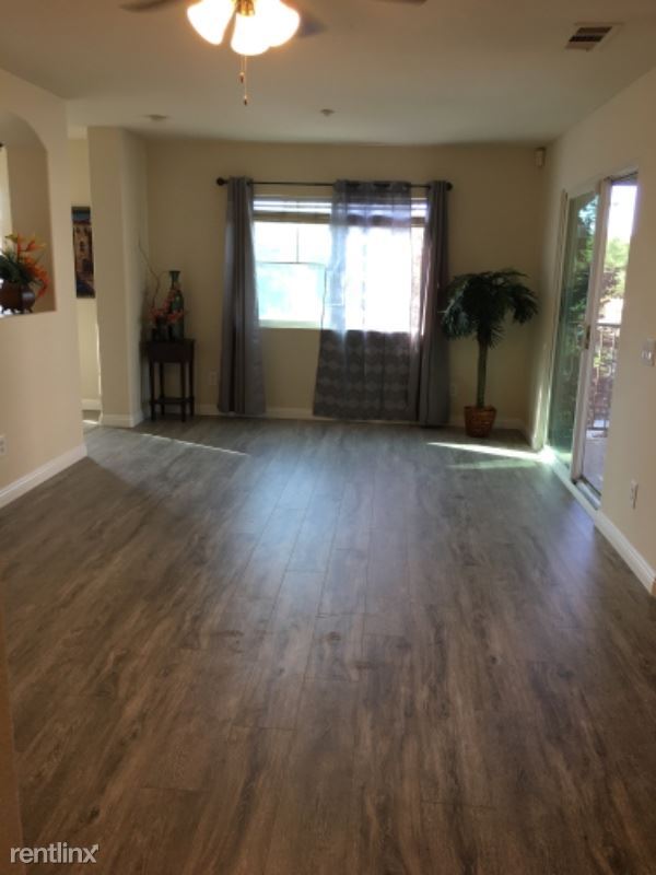 Building Photo - 2 br, 2 bath Condo - 25898 Iris Ave A Unit A