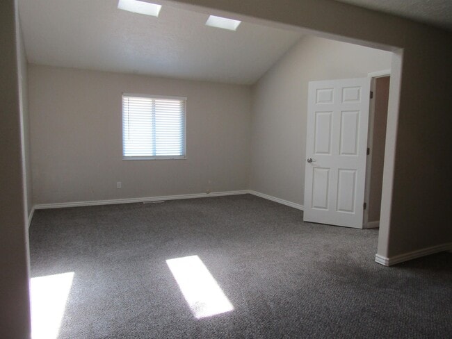Building Photo - 12096 ID-21