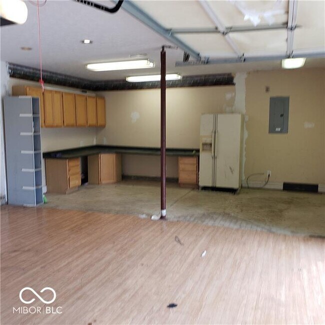 Building Photo - 280 Myers Lake Dr