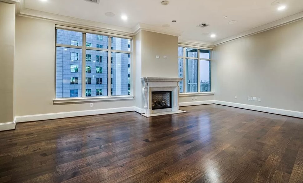 Building Photo - 2555 N Pearl St