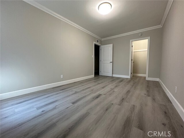 Building Photo - 260 Linda Rosa Ave