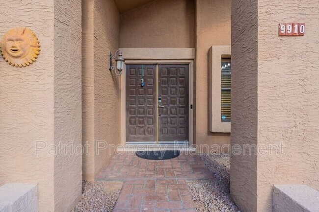 Building Photo - 9910 E Sutton Dr