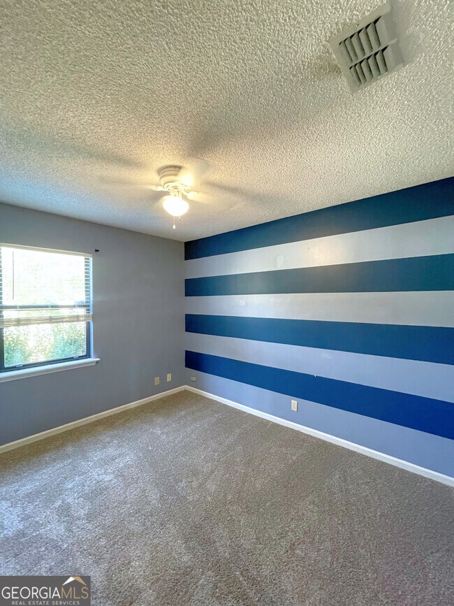 Building Photo - 314 Briarwood Cir