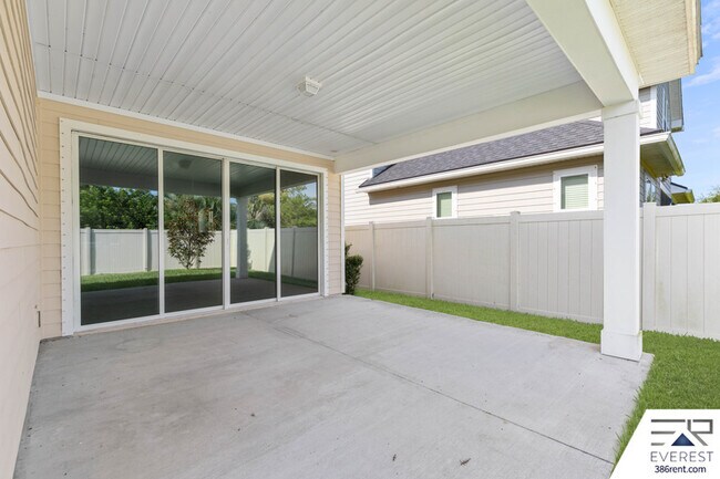Building Photo - 58 Los Lagos Blvd
