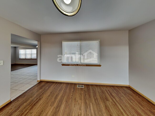 Building Photo - 5308 W Orchard Trail