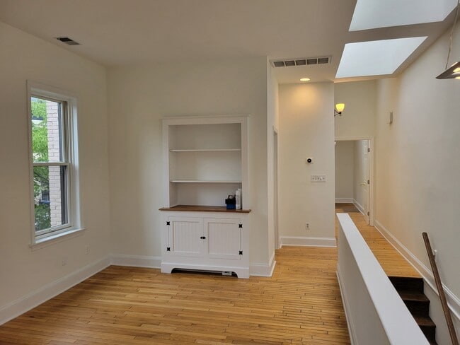 Building Photo - 255 10th St NE