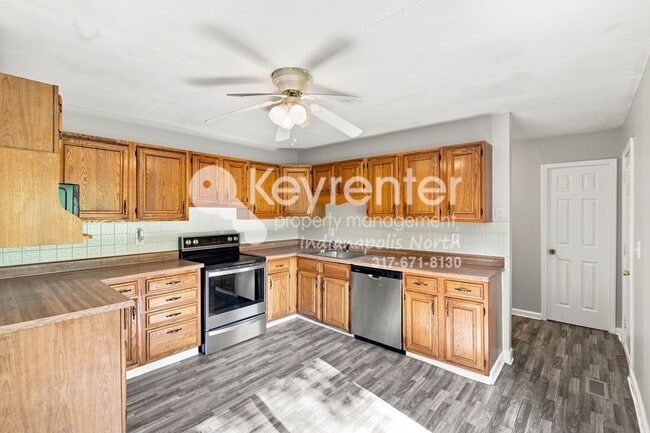 Building Photo - 3710 Chateau Ct
