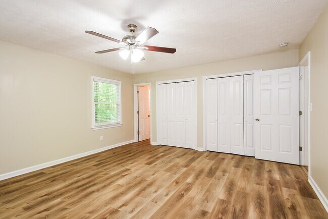 Building Photo - 2984 Leasa Ct