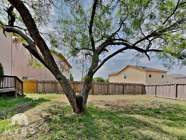 Building Photo - 2707 Cedar Sound