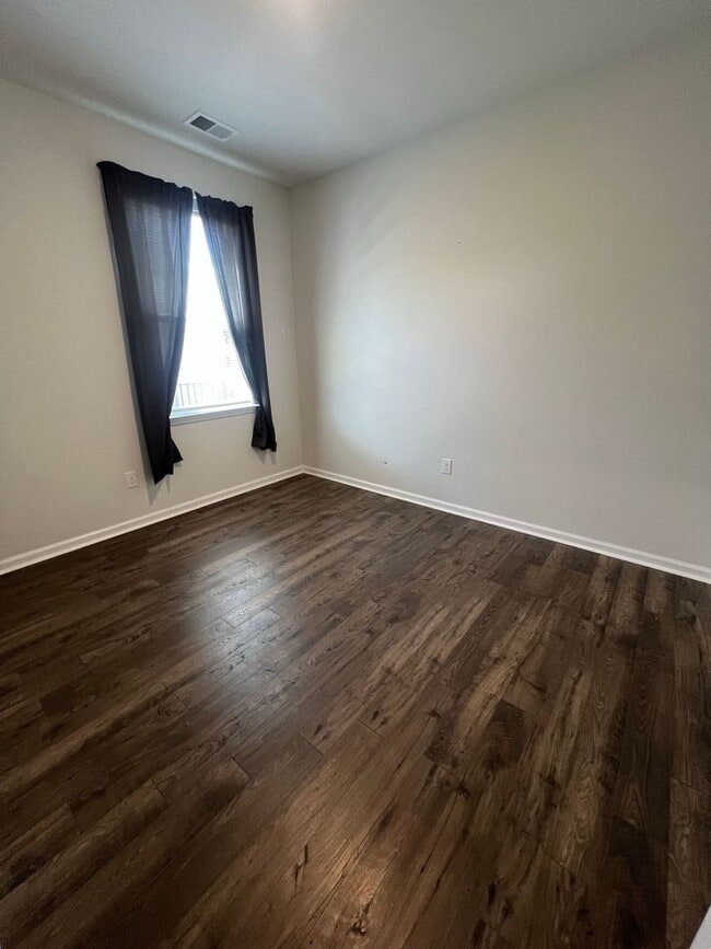 Building Photo - 3BD/ 2BA house in Forestbrook Cove