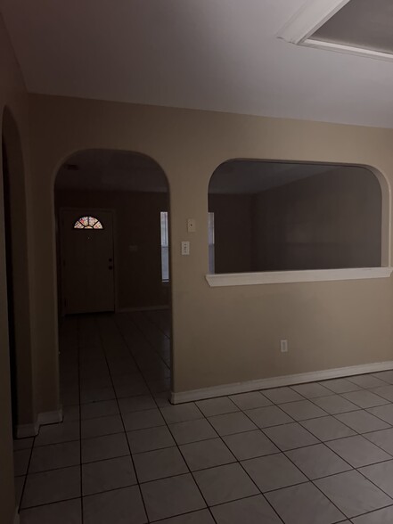 Building Photo - 2206 N 7th St